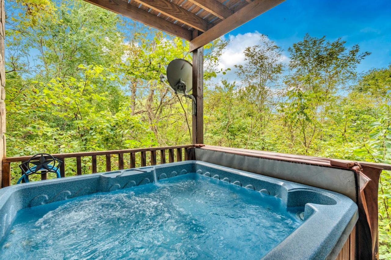 Red Oak Ridge, Hot Tub, Pool Table, Wifi, 1089 Free Tickets Each Paid Day, Dollywood And More Sevierville Εξωτερικό φωτογραφία