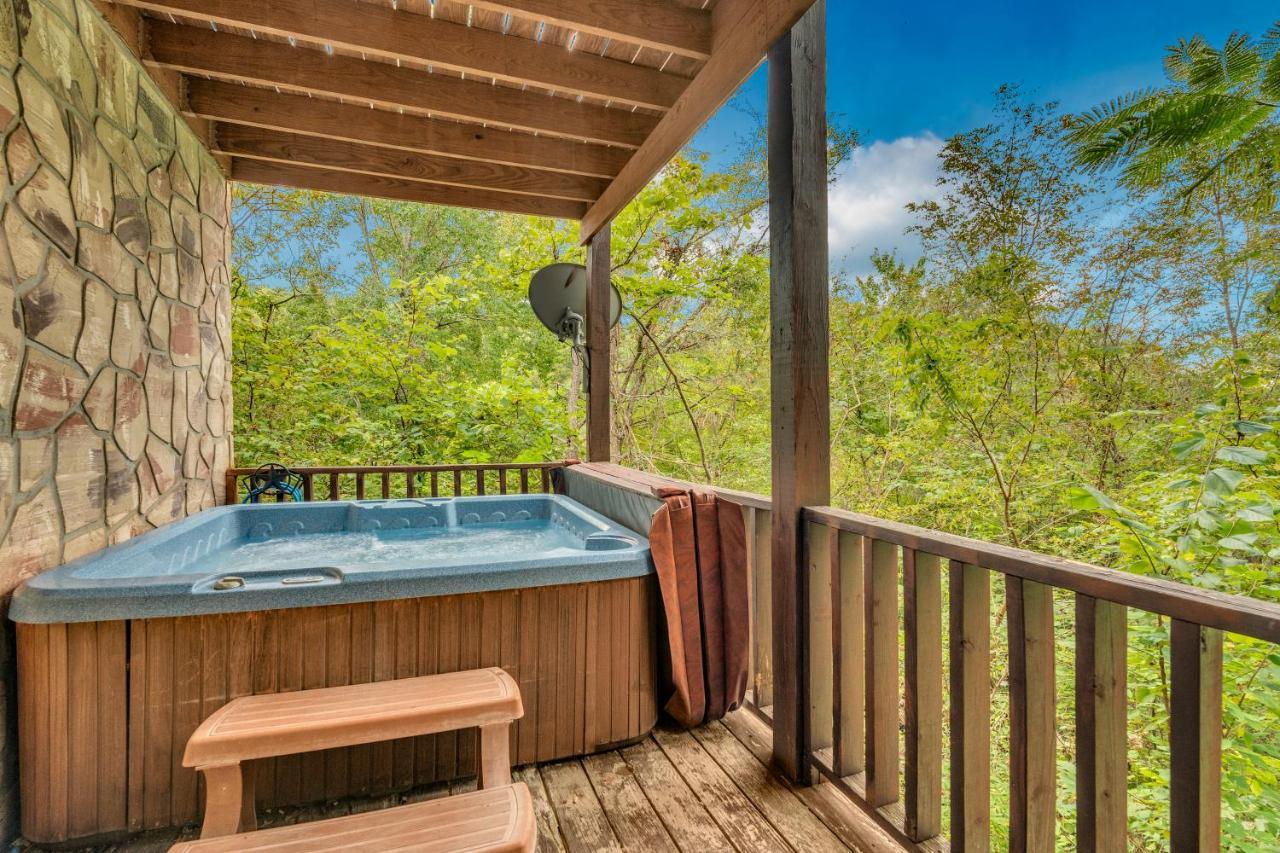 Red Oak Ridge, Hot Tub, Pool Table, Wifi, 1089 Free Tickets Each Paid Day, Dollywood And More Sevierville Εξωτερικό φωτογραφία