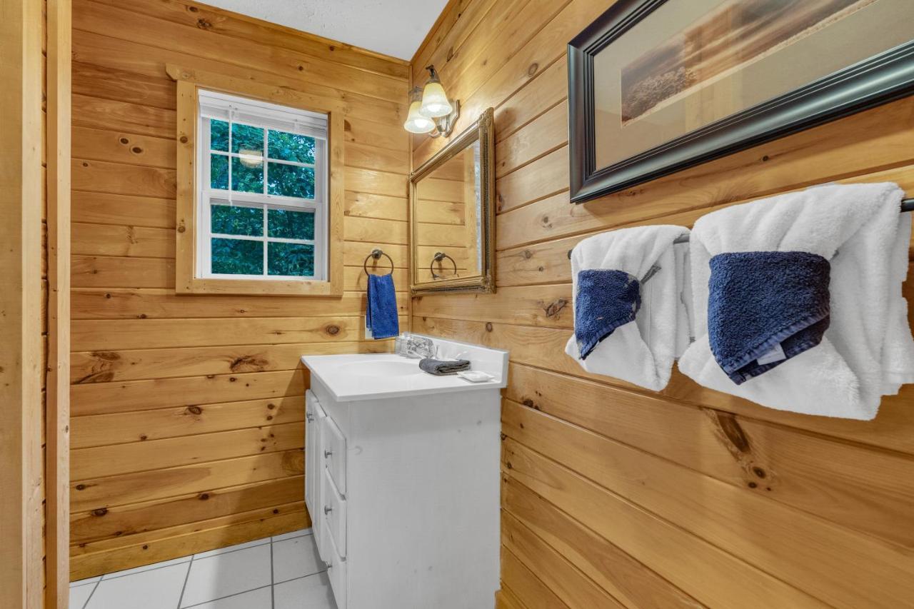 Red Oak Ridge, Hot Tub, Pool Table, Wifi, 1089 Free Tickets Each Paid Day, Dollywood And More Sevierville Εξωτερικό φωτογραφία